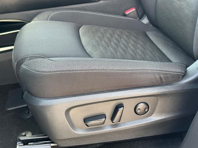 2024 Nissan Pathfinder SV 4WD