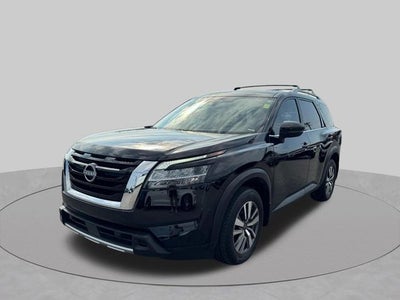 2024 Nissan Pathfinder SL FWD