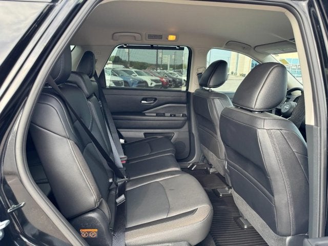 2024 Nissan Pathfinder SL FWD