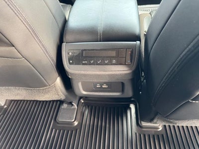 2024 Nissan Pathfinder SL FWD