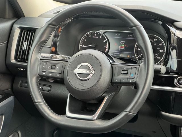 2024 Nissan Pathfinder SL FWD