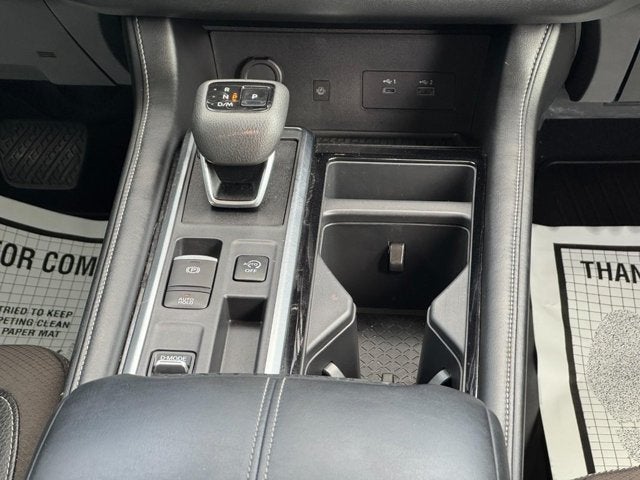 2024 Nissan Pathfinder SL FWD