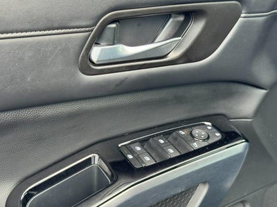 2024 Nissan Pathfinder SL FWD