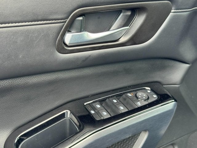 2024 Nissan Pathfinder SL FWD