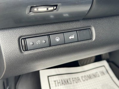 2024 Nissan Pathfinder SL FWD