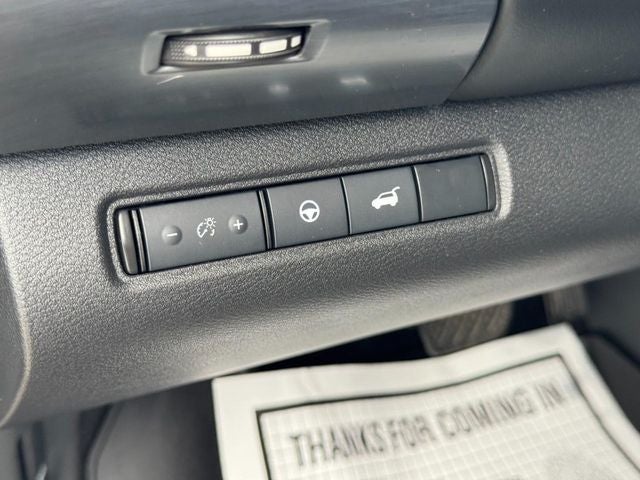 2024 Nissan Pathfinder SL FWD