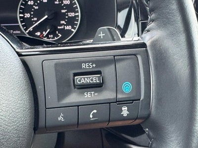 2024 Nissan Pathfinder SL FWD