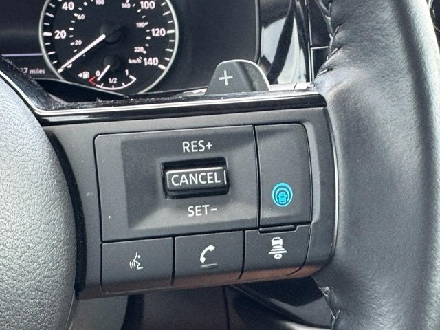 2024 Nissan Pathfinder SL FWD
