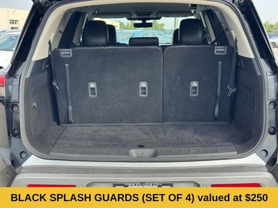2024 Nissan Pathfinder SL FWD