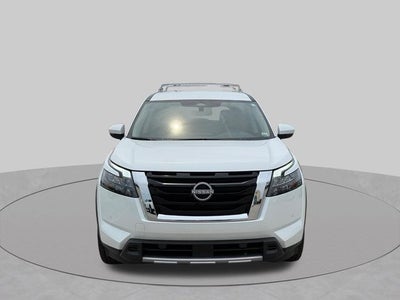 2025 Nissan Pathfinder SL 4WD