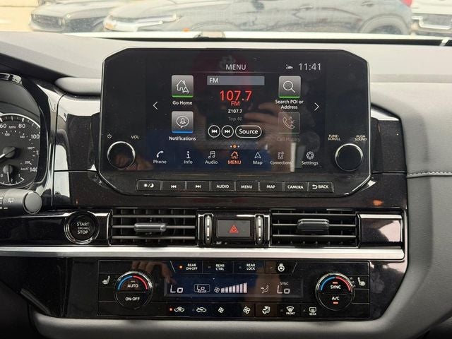 2025 Nissan Pathfinder SL 4WD