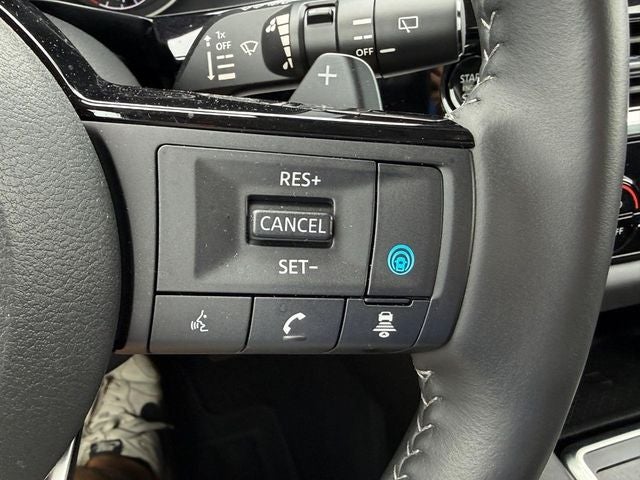 2025 Nissan Pathfinder SL 4WD