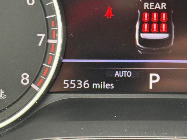 2025 Nissan Pathfinder SL 4WD