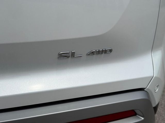 2025 Nissan Pathfinder SL 4WD