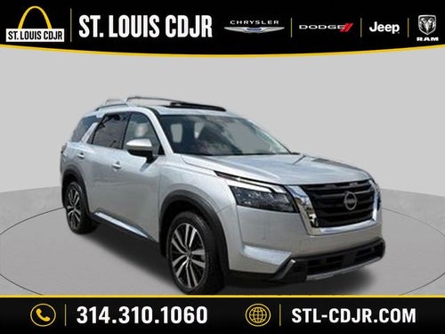 2025 Nissan Pathfinder Platinum 4WD