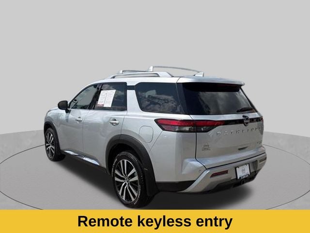 2025 Nissan Pathfinder Platinum 4WD