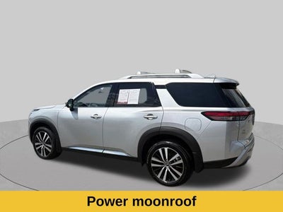 2025 Nissan Pathfinder Platinum 4WD