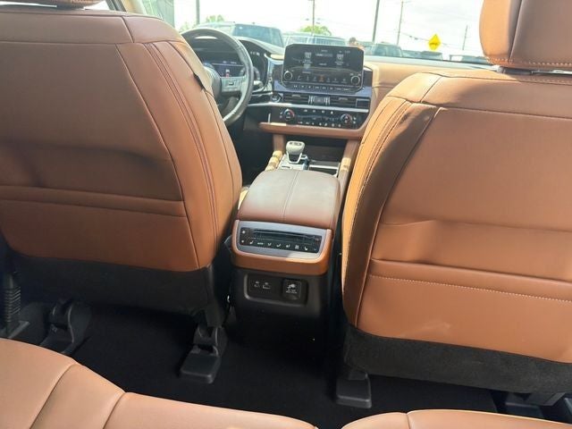 2025 Nissan Pathfinder Platinum 4WD