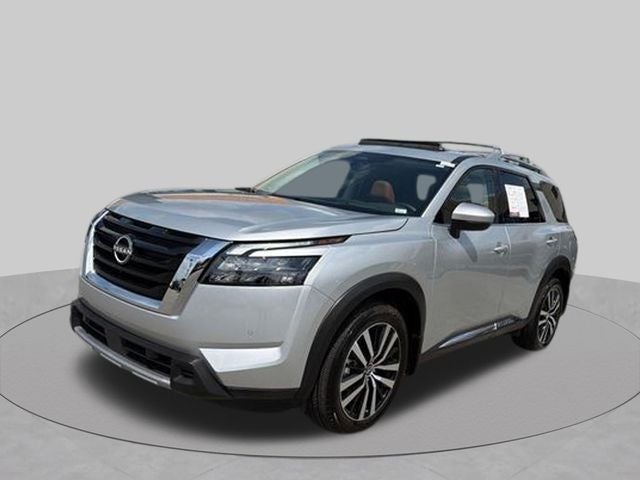 2025 Nissan Pathfinder Platinum 4WD