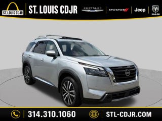 2025 Nissan Pathfinder Platinum