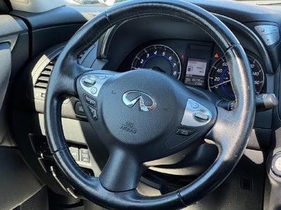 2017 INFINITI QX70 Base