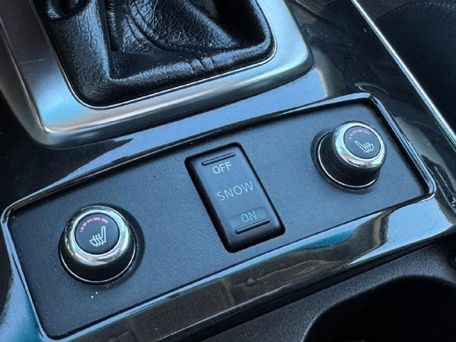 2017 INFINITI QX70 Base