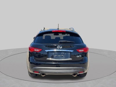 2017 INFINITI QX70 Base