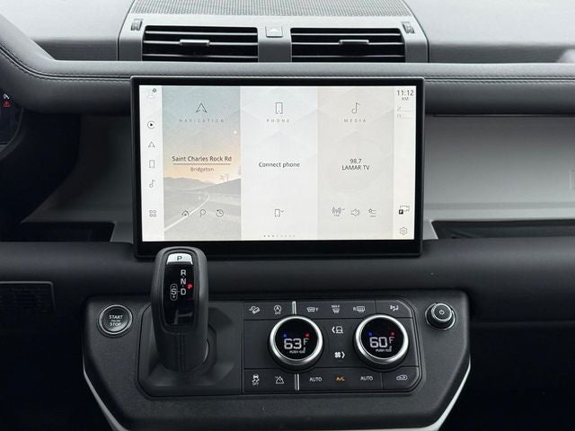 2025 Land Rover Defender 110 P300