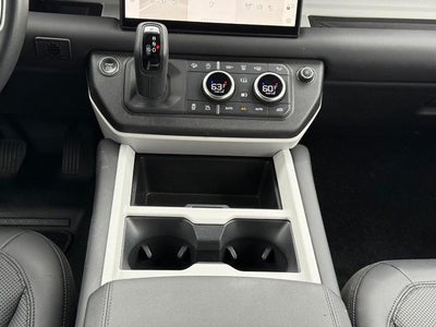 2025 Land Rover Defender 110 P300