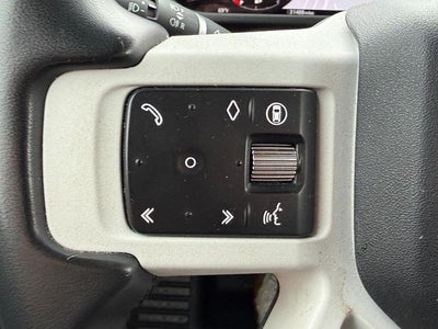 2025 Land Rover Defender 110 P300