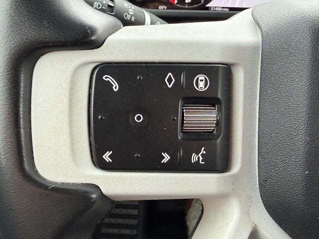 2025 Land Rover Defender 110 P300