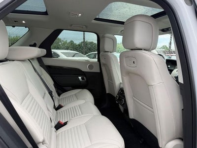 2025 Land Rover Discovery P300 S