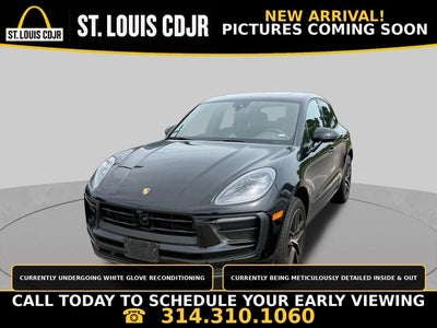 2024 Porsche Macan Base
