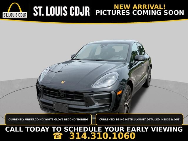 2024 Porsche Macan Base