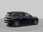 2027 Jeep Grand Cherokee GRAND CHEROKEE LAREDO 4X4