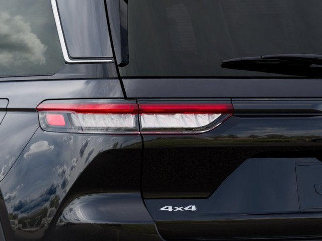 2027 Jeep Grand Cherokee GRAND CHEROKEE LAREDO 4X4